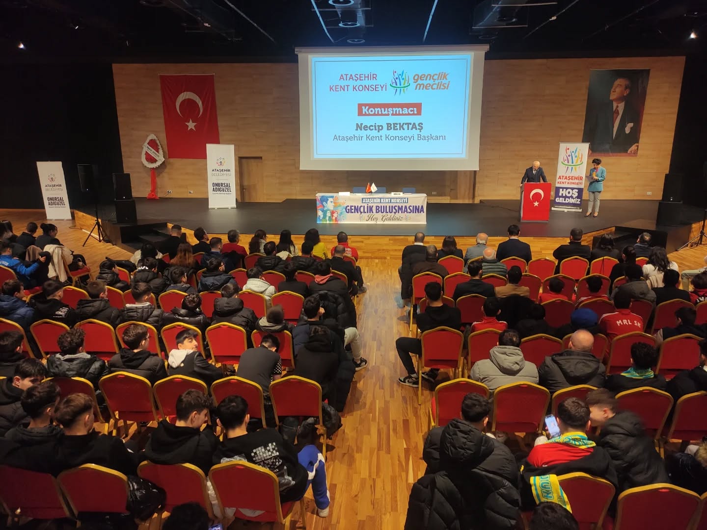 ATAŞEHİR KENT KONSEYİ GENÇLİK MECLİSİ İLK TOPLANTISINI GERÇEKLEŞTİRDİ